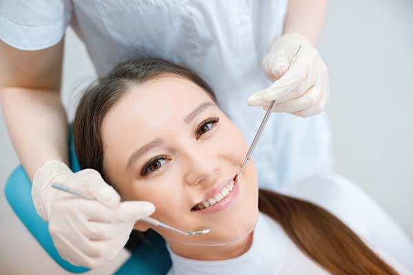 Cosmetic Dentistry With Dental Bonding